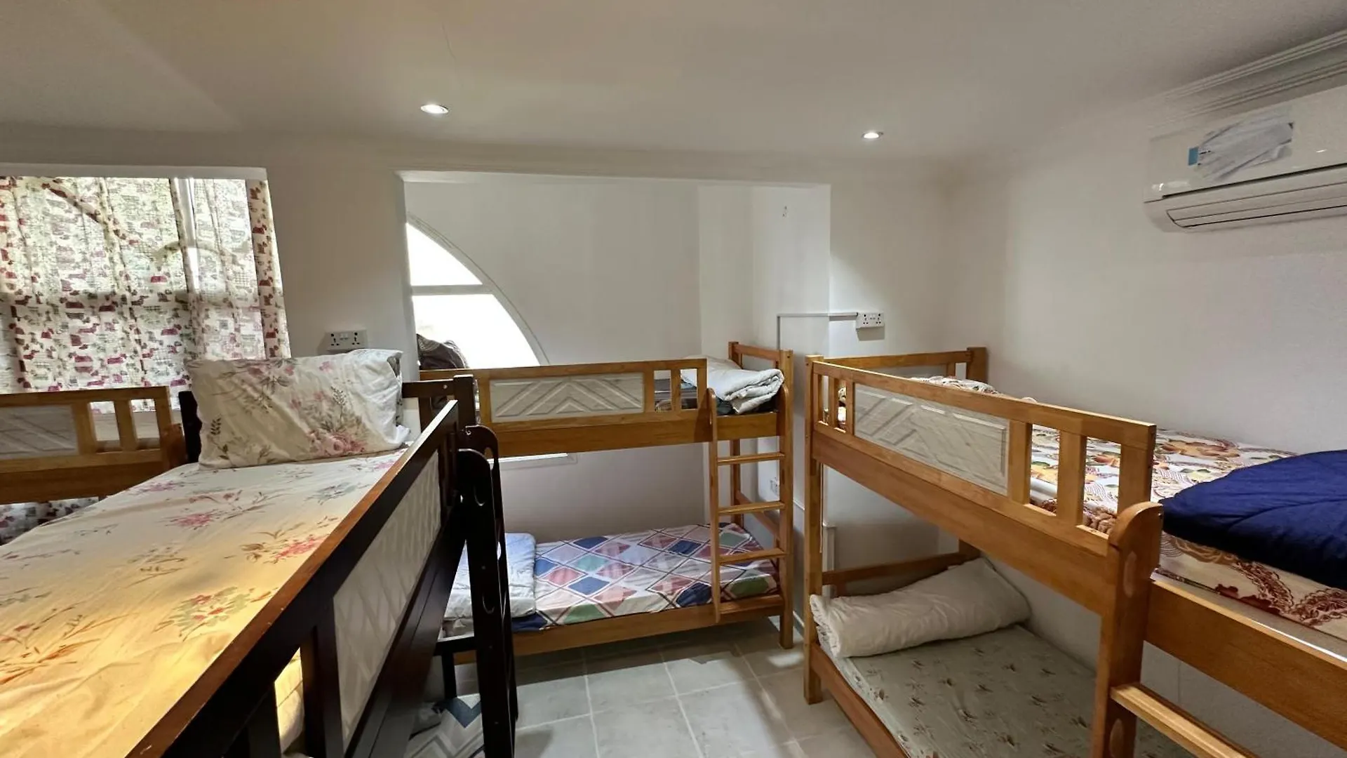 International Abu-Dhabi Hostel Villa Abu Dhabi